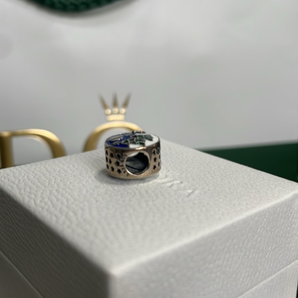 Authentic Pandora Snowy Night Charm Christmas 2017 Edition - Picture 8 of 10
